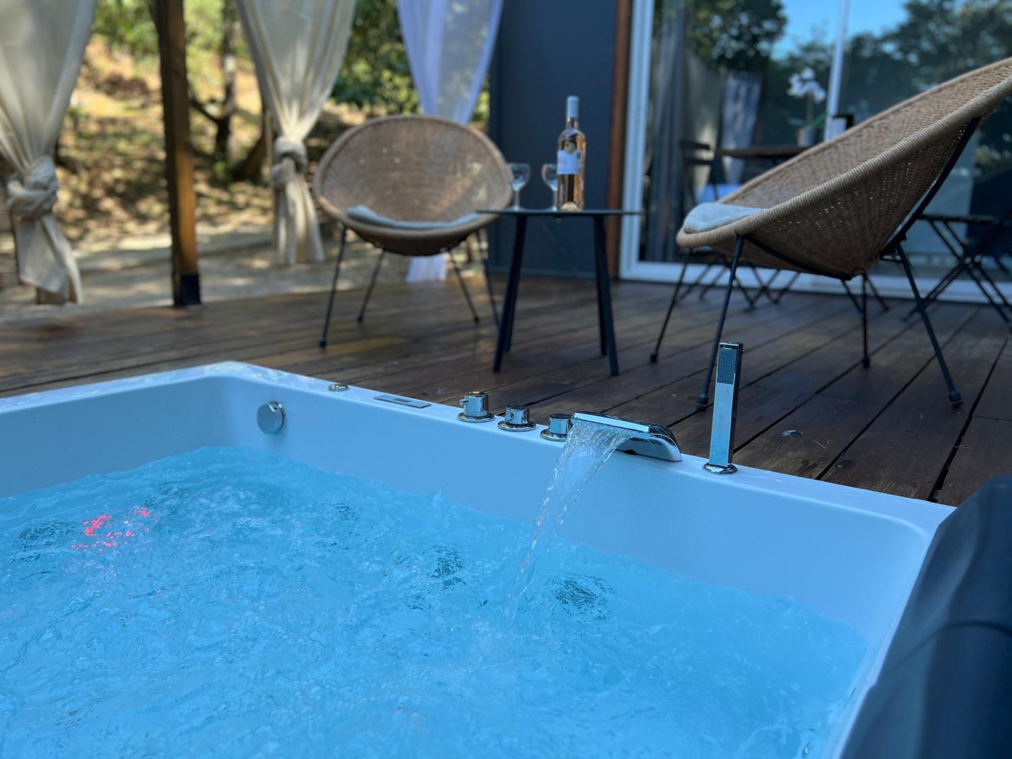 Superbe Cabane Jacuzzi Jardin Clim Wifi Parking Meyreuil Exterior foto